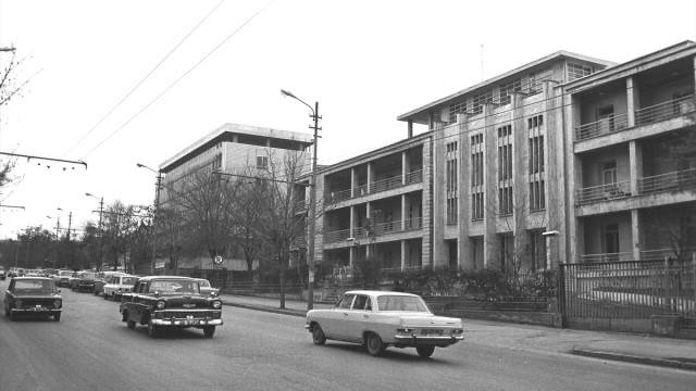 Здание школы в Анкаре